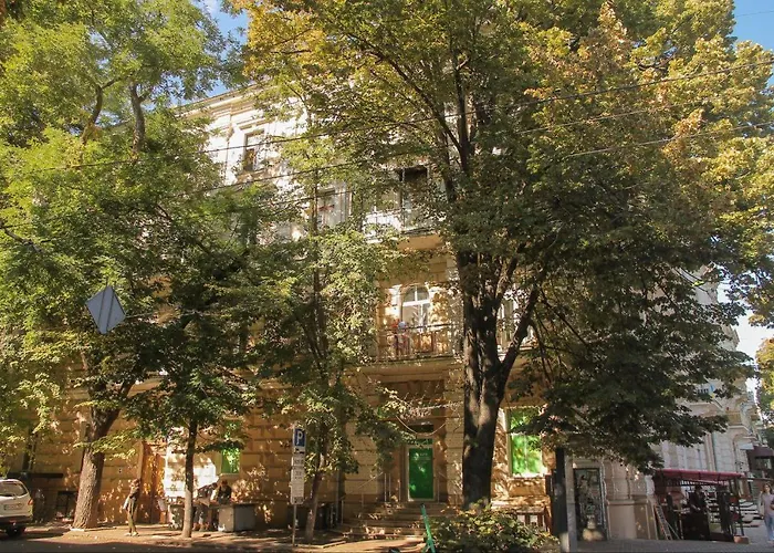 Daire Sadovaya Historical *